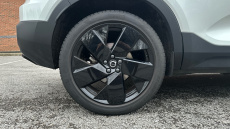 Volvo XC40 2.0 B3P Plus Black Edition 5dr Auto Petrol Estate